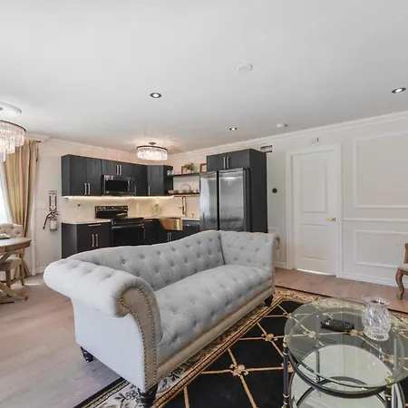 Enjoy Comfort & Luxury In Our Enchanting House